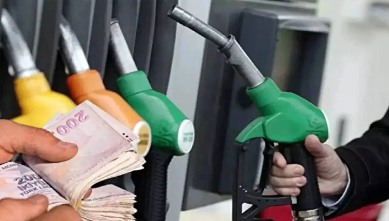 GÜNCEL AKARYAKIT FİYATLARI BENZİNE İNDİRİM YAPILDI! 4 Mart 2025 itibarıyla LPG, motorin ve benzin fiyatları ne kadar?